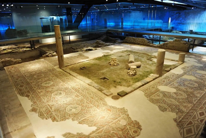 Discover the Antiquarium Beneath the Setas